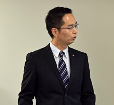 生産技術開発本部スマートロボティクス開発センター主席研究員 上田 泰弘